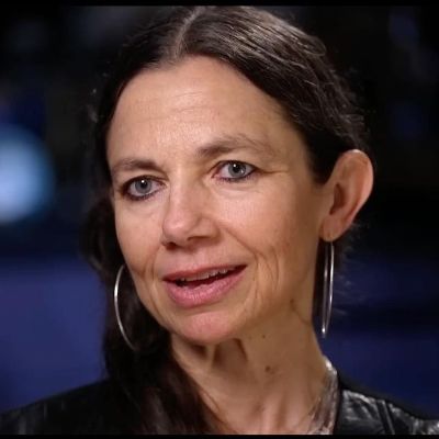 Justine Bateman is best known for starring Family Ties.